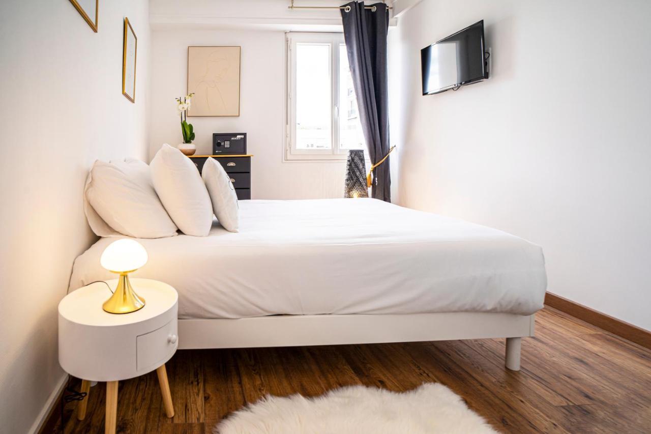 Au Palais Des Pyrenees! Hyper Centre -Clim-Balcon-Parking Gratuit Apartment Pau Exterior foto