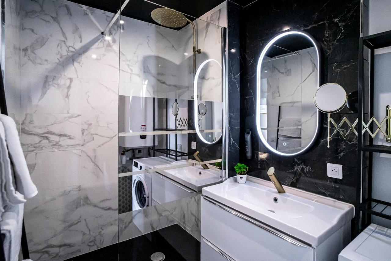 Au Palais Des Pyrenees! Hyper Centre -Clim-Balcon-Parking Gratuit Apartment Pau Exterior foto