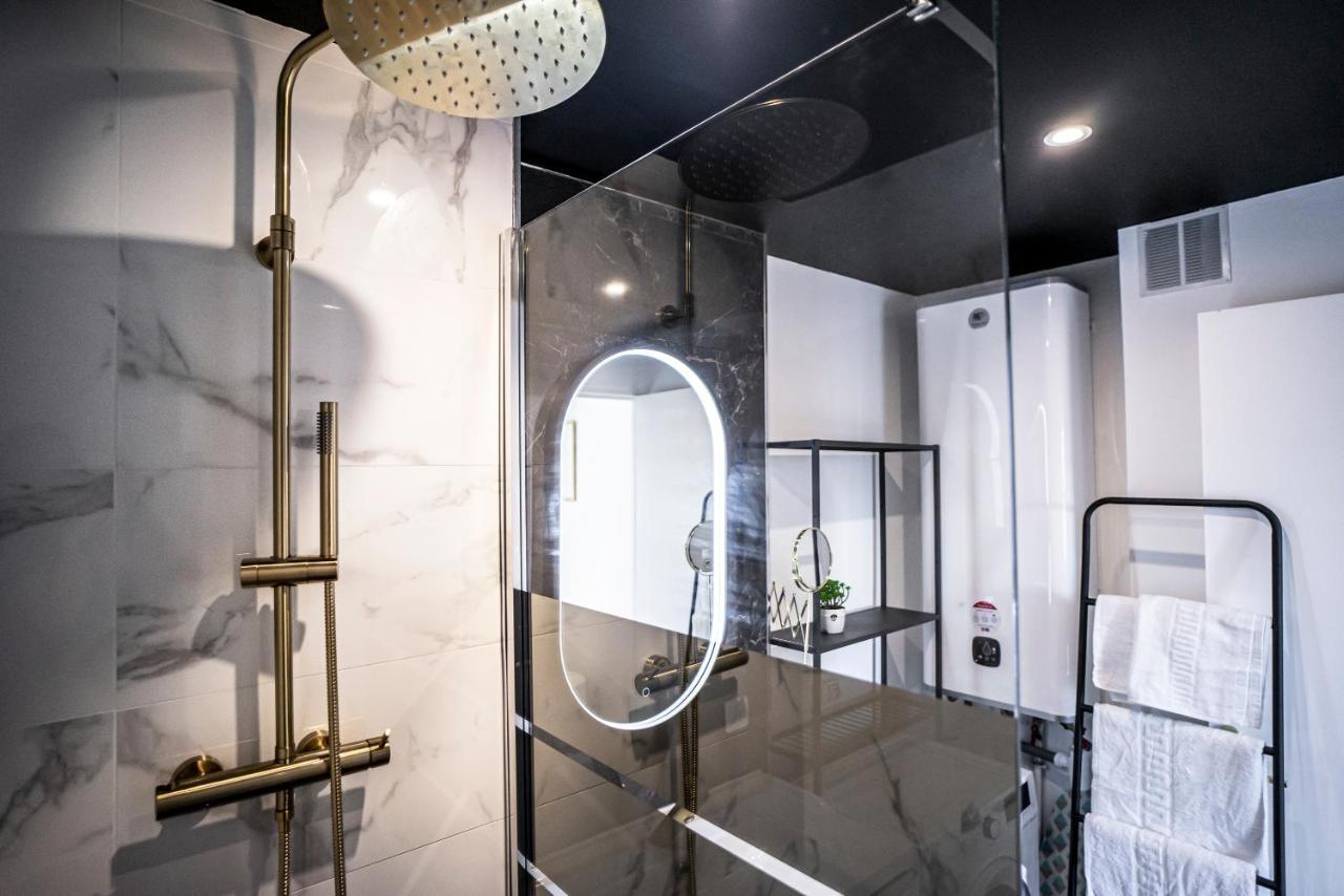 Au Palais Des Pyrenees! Hyper Centre -Clim-Balcon-Parking Gratuit Apartment Pau Exterior foto