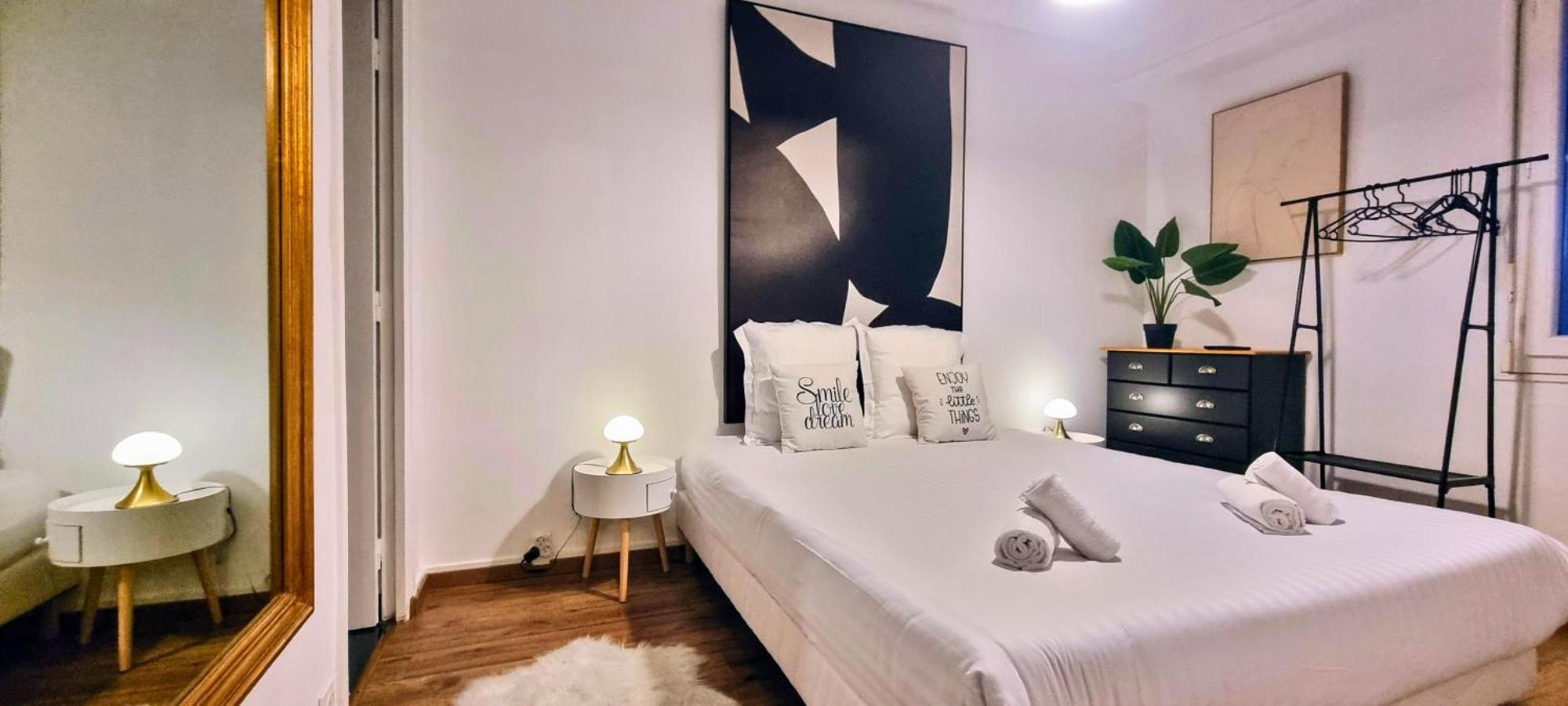 Au Palais Des Pyrenees! Hyper Centre -Clim-Balcon-Parking Gratuit Apartment Pau Exterior foto